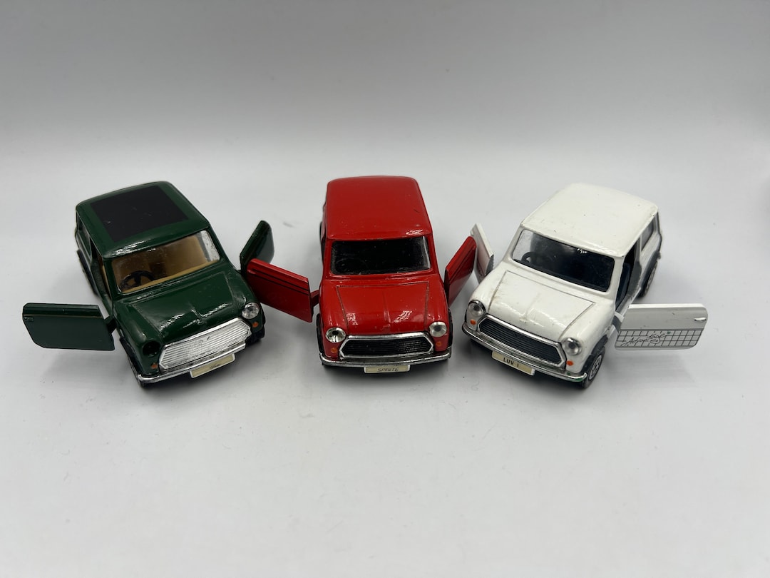 入荷通知 アプリ おすすめ 1/36 Corgi Scale Etsy - Red/white/green Set Mini Piece 3 コーギー