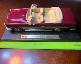 Miniature Maisto 1/18 Mercedes Benz 280SL Cabriolet 1966 - Rouge, Collection (occasion)