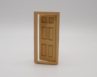 1:24th Scale Traditional Interior Door by Houseworks Ltd