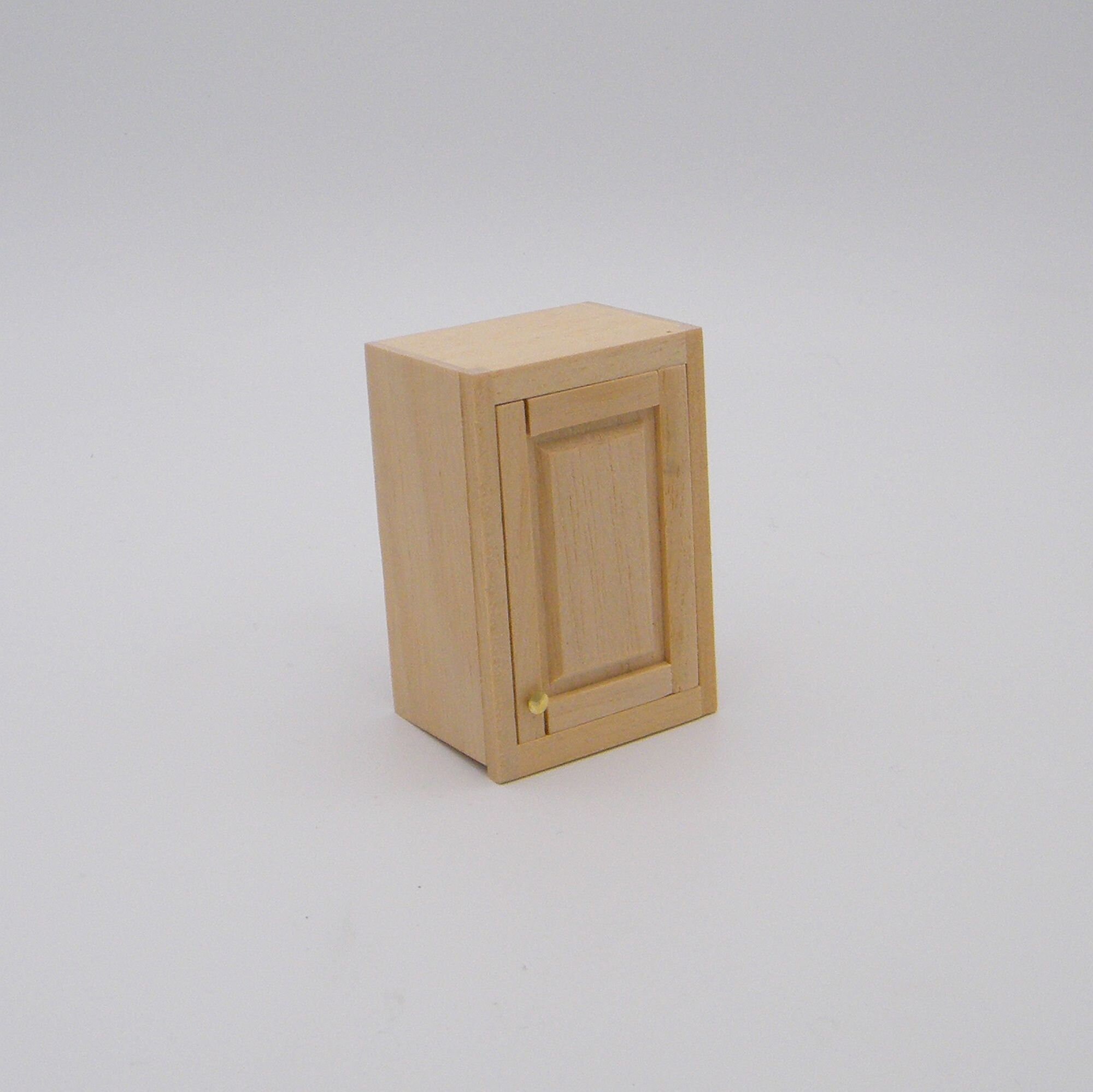 Dollhouse Miniature 1-1/2" Kitchen Upper Cabinet Kit by Houseworks