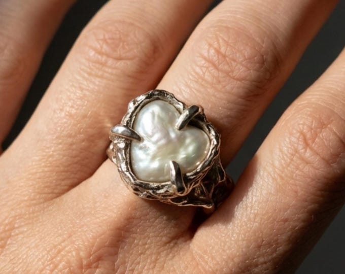 Heart Pearl Signet Ring