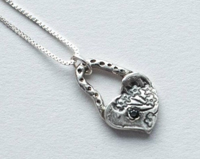 Floral Heart pendant necklace