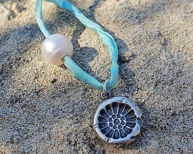 Beach Flower necklace