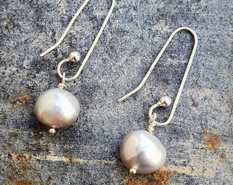 Grey Pearl Earrings