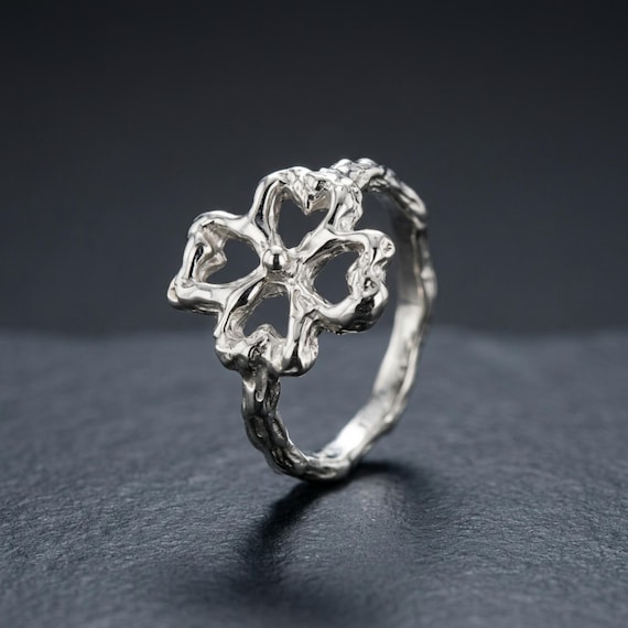 Four Leaf Clover Ring