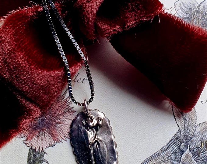 Flower Bouquet Necklace