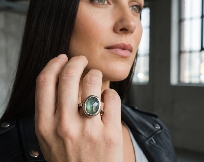 Rosecut Moss Agate Ring