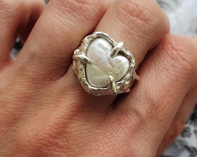 Heart Pearl Signet Ring