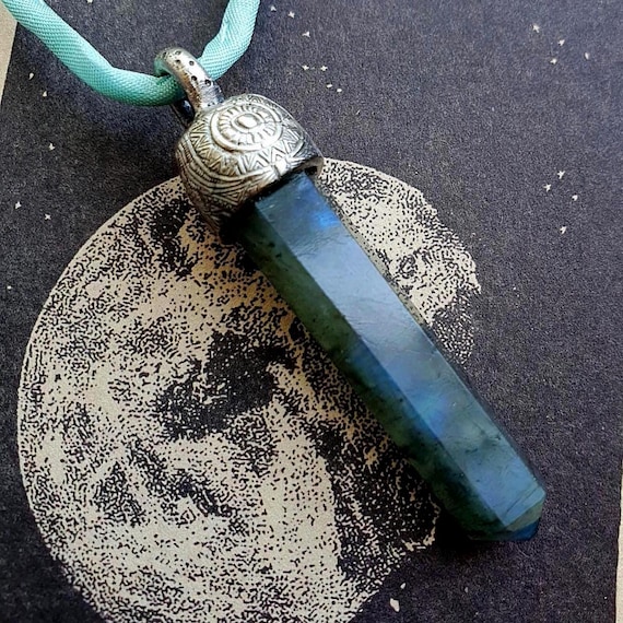 Point Labradorite Pendant for Transformation & Intuition