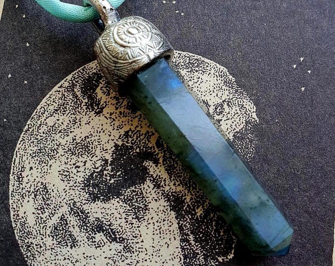 Point Labradorite Pendant for Transformation & Intuition