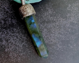 Point Labradorite Pendant for Transformation & Intuition