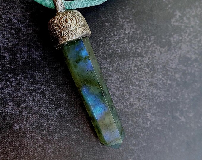 Point Labradorite Pendant for Transformation & Intuition
