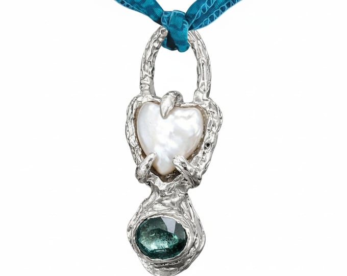 Pearl and Kyanite Pendant Necklace