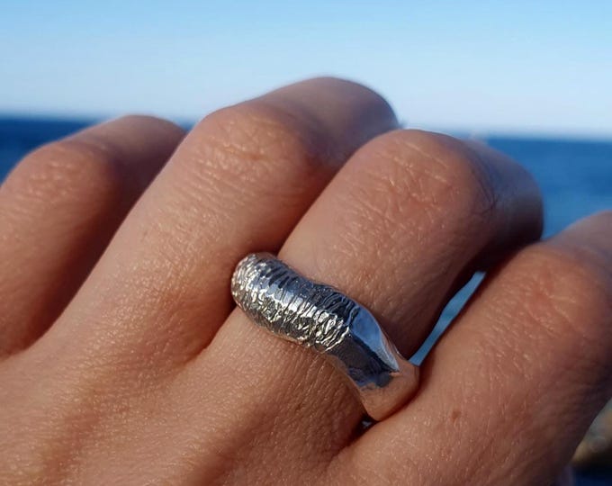 Ocean Wave Ring