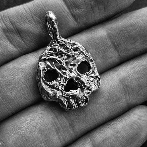 Memento Mori Skull Pendant