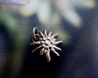 Edelweiss pendant