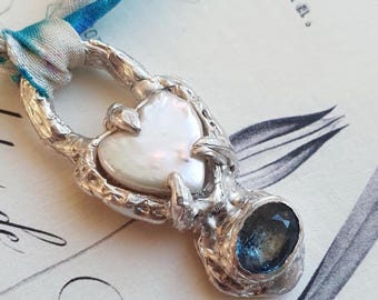 Pearl and Kyanite Pendant Necklace