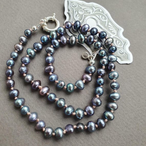 Hand Knotted Grey Pearl necklace