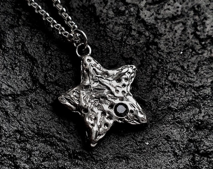 Molten Star Pendant Necklace