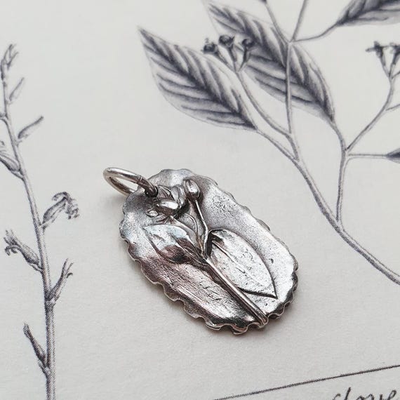 Tiny Floral Pendant