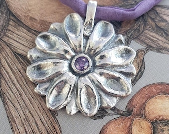 Antique Fleur Flower Pendant