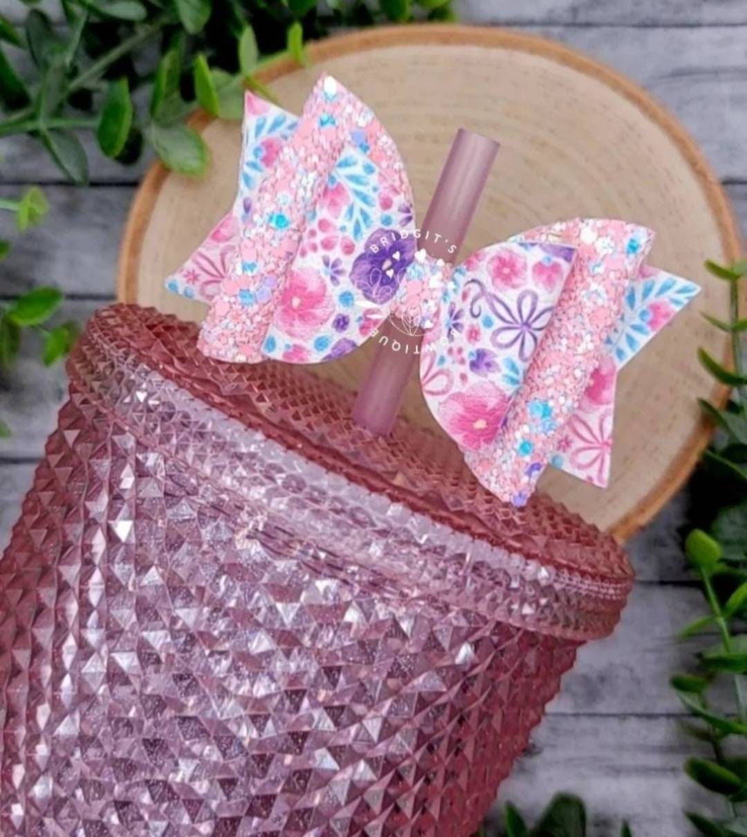 Pink bow straw topper