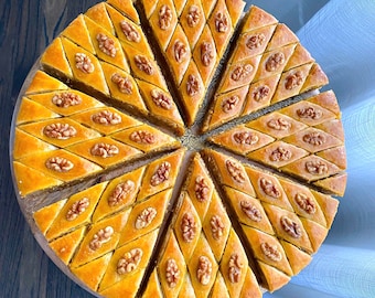 Handmade Walnut Baklava, Baku Style Azerbaijani Baklava, 48 Pieces, 6 lb 5 oz (2.86 kg)