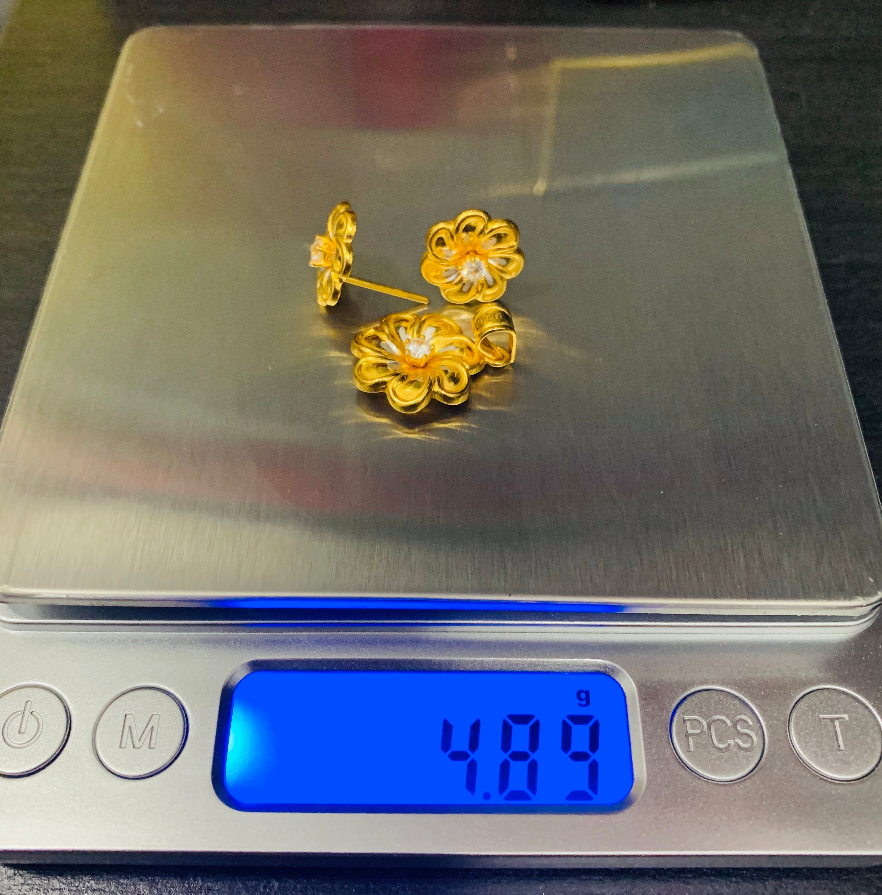 Mii様専用90%ゴルドー 22金ペンダント キー型 (彫り)