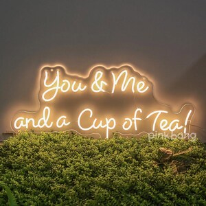 You Me & A Cup Of Tea ウォールアートサイン、明るさ調節可能、ウェディングデコレーションライト、友達の引用サイン、ホームデコレーション、家族や友達が気に入る
