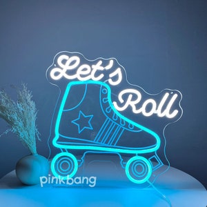 Vintage Roller Skate LED Neon Sign: Retro &quot;Let&#39;s Roll&quot; Wall Decor