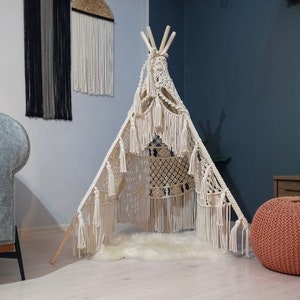 Macrame TeePee, Macrame Tent, Tent Indoor of Outdoor spelen of fotoshoot, Boho bruiloft decor, Boho party, Macrame party, Bruiloft decoratie