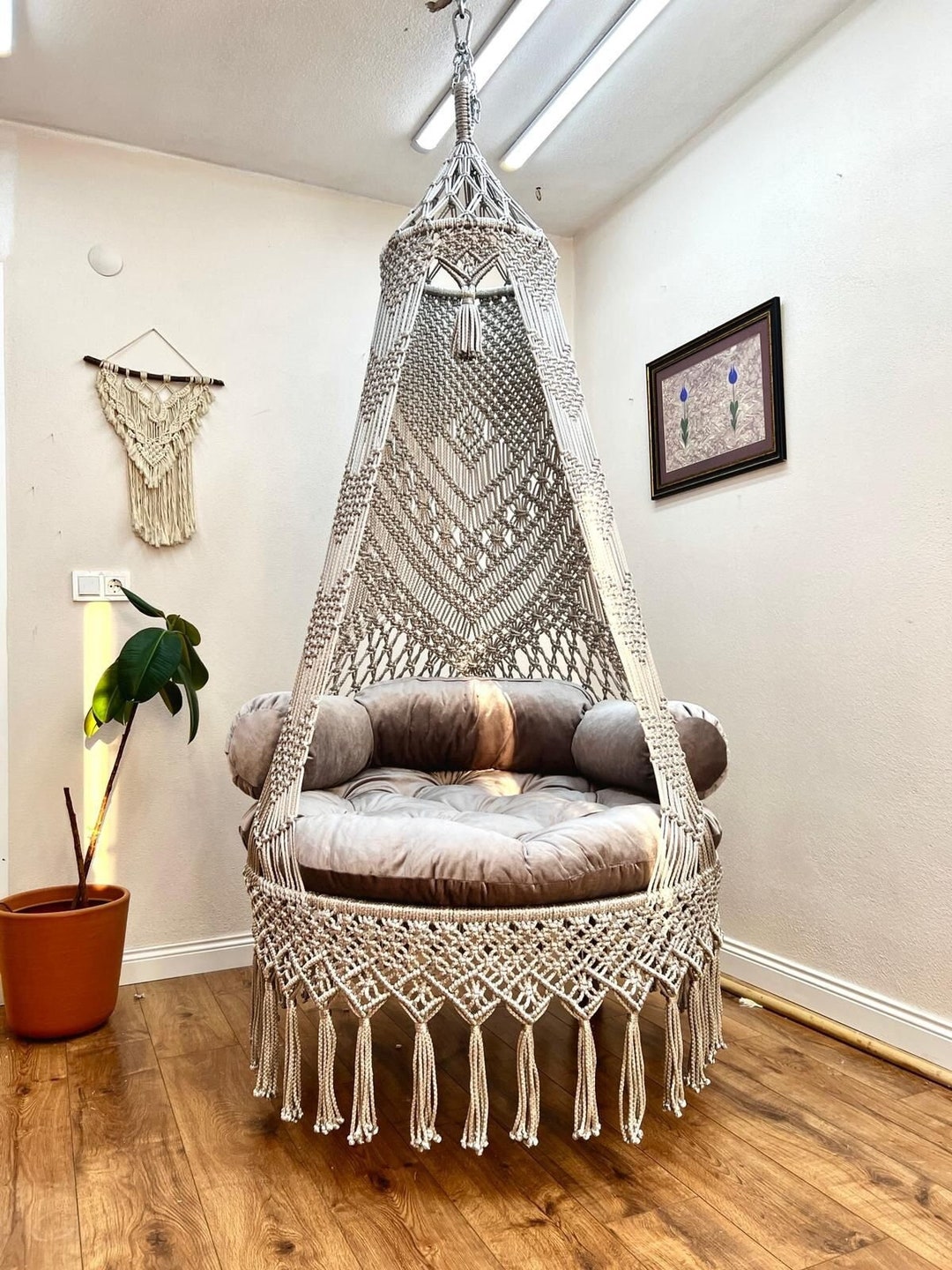 Macrame Hanging Chair With Lights - Cotton Rope Swing Chair For Indoor/Outdoor, Holds 550lbs