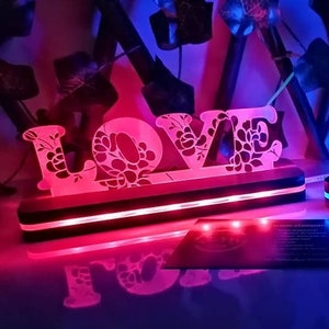 Nombre personalizado LED, lámpara de luz de habitación rgb, lámpara de palabra, nombre 3D con base de luz, base de madera multicolor, regalo de San Valentín para él y ella