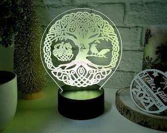 Livets träd Odin, Livets träd nattlampa, nordisk mytologi, Livets träd lampa, Viking Livets träd, Yggdrasil, Triskelion, Odens korp