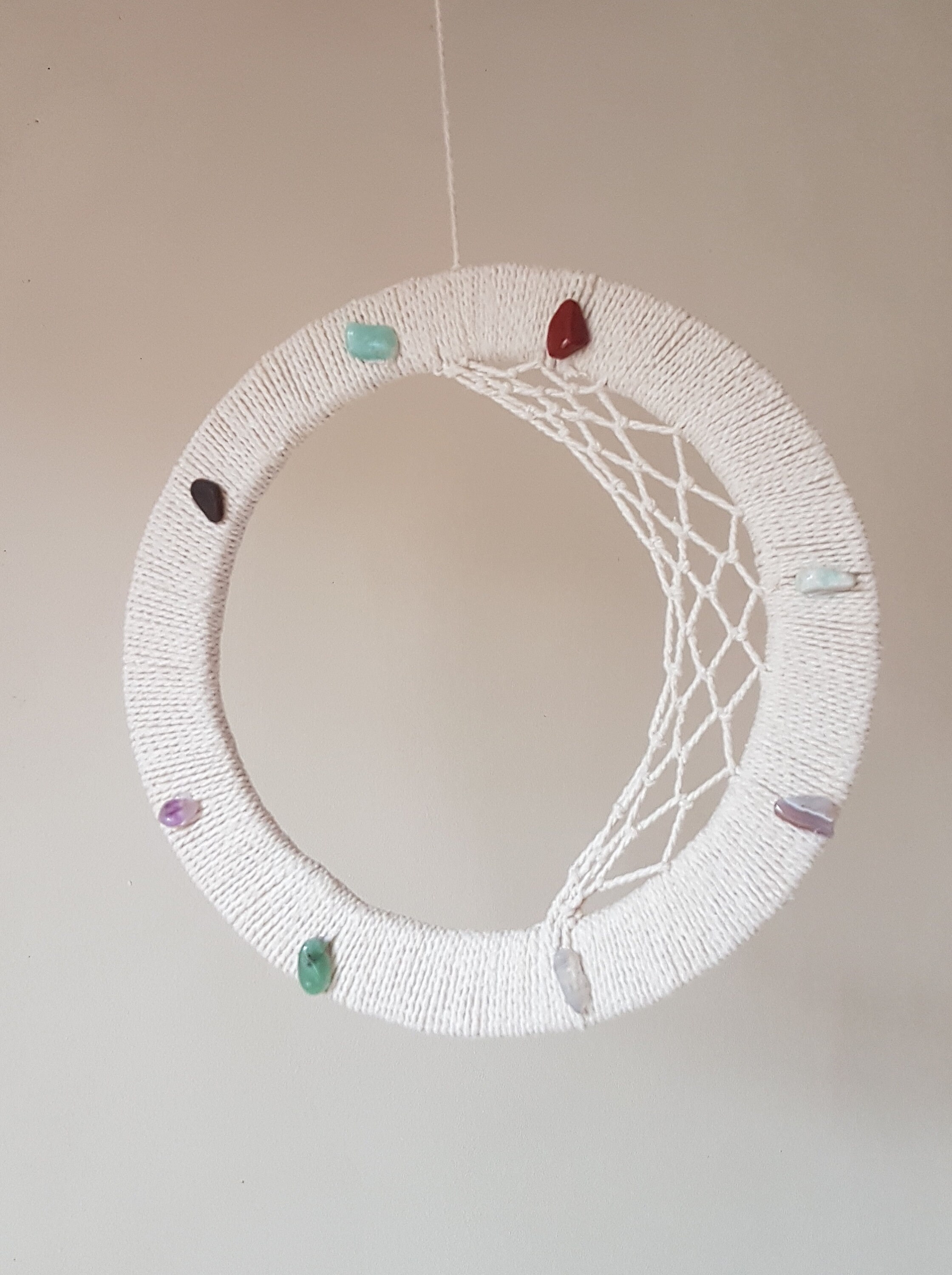 Suspension Décoration Murale, Attrape Rêves/Capteur de Rêves en Pierres Naturelles et Macramé, Lune,