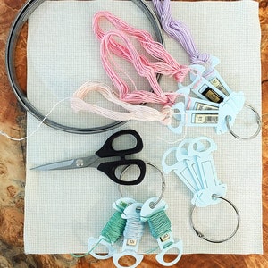 3D Printed Dog Bone Floss Drops: Cross Stitch Embroidery Bobbins - Etsy