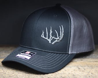 Whitetail Deer Antler Hat: Richardson 112 Trucker Cap