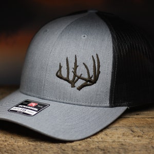 Whitetail Deer Antler Hat: Richardson 115 Trucker Cap