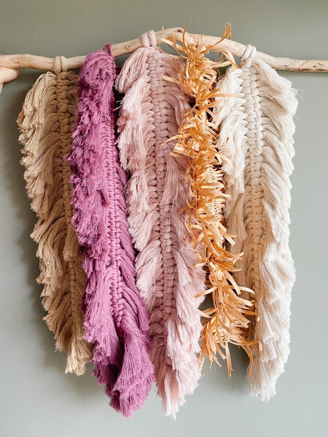 Boho Feather Wall Hanging, Pink Macrame Wall Art, Pink Feather Macrame