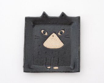 Handmade small square cat plate - black