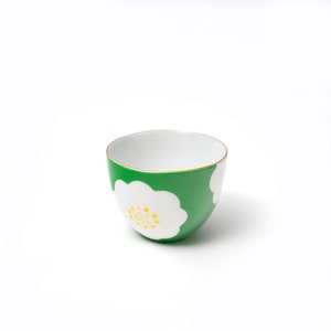 Handmade Teapot | Elegant White and Green Tsubaki/Japanese camellia Flower | Zohogama | Made in Japan Tea Cup