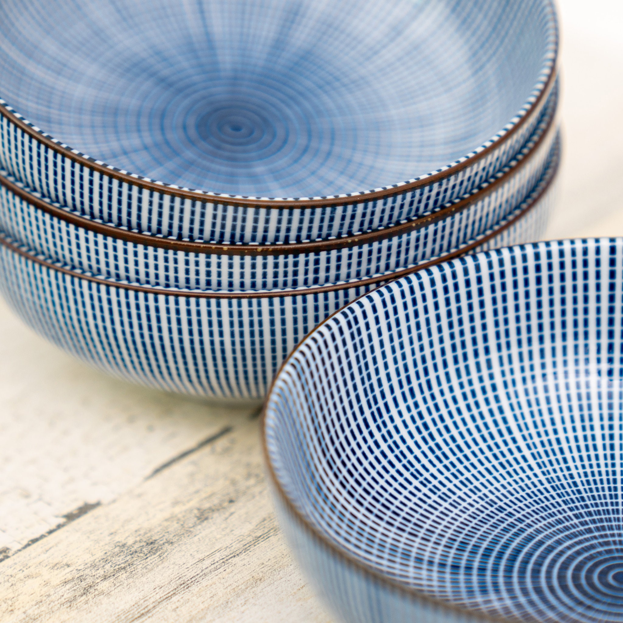 Classic Japanese Sendan Tokusa 10-inch Ceramic Pasta Plate Classic Japanese Sendan Tokusa 10-inch Ceramic Pasta Plate