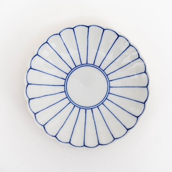 Japanese Chrysanthemum Plate - Etsy