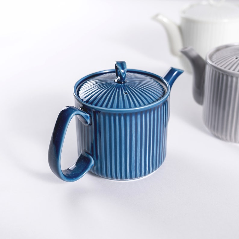 Great Zakka Hasami Ware Tea Pot - Thumbnail 4