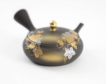 Handcrafted  Japanese kyusu Tokoname x Kutani Yaki Floral Teapot Black