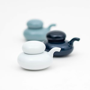 Handmade Petite Soy Sauce Bottle by Hakusan Toki 80ml | Made in Japan