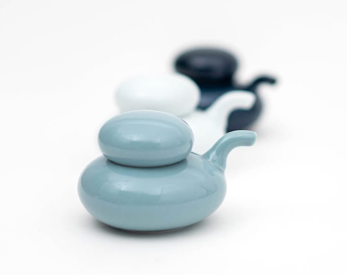 Handmade Petite Soy Sauce Bottle by Hakusan Toki 80ml | Made in Japan