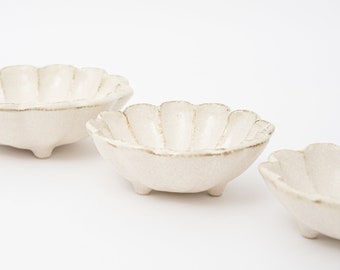 Set of 4 Japanese Authentic Famous Brand KANEKO KOHYO White Rinka Bowl