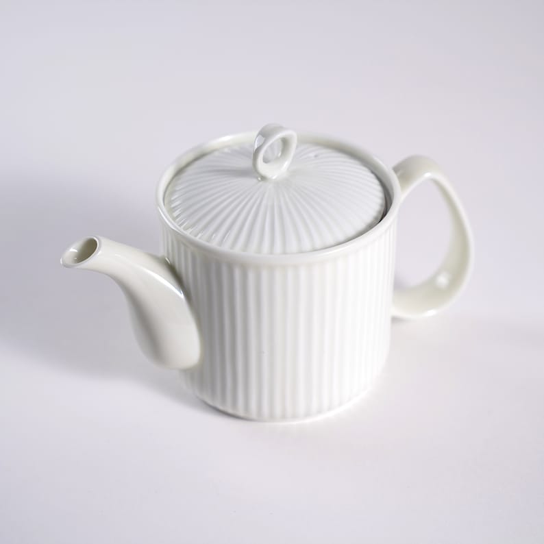 Great Zakka Hasami Ware Tea Pot - Thumbnail 3