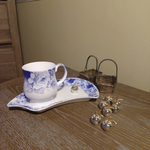 Carte de visite HOLDERS & SCOTTS of STOW Ensemble cadeau tasse à thé et soucoupe Bijoux de table vintage Rétro Élégant Insolite Cadeau insolite pour de nombreuses occasions